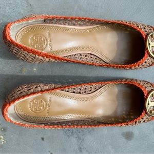 Tory Burch Chelsea Woven Cap Toe Beige Orange Pumps